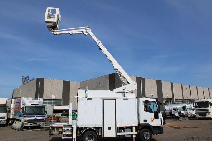 Hebebühne Iveco Eurocargo 120EL18 + COMET + EURO 5
