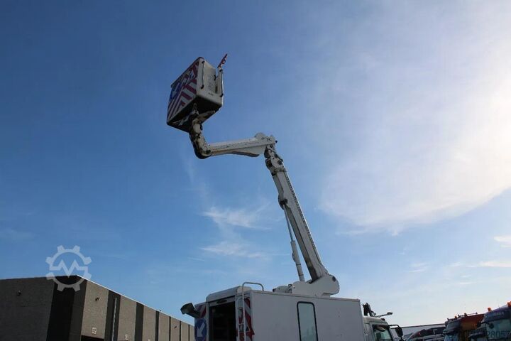 Hebebühne Renault Midlum 220 + manual + 16 meter