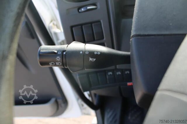 Hebebühne Renault Midlum 220 + manual + 16 meter
