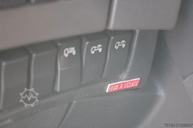 Hebebühne Renault Midlum 220 + manual + 16 meter