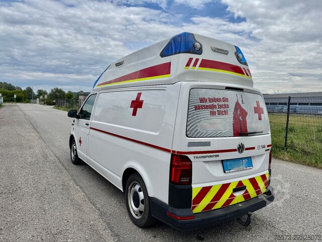 Feuerwehrfahrzeug VW VW T6.1, 4-Motion, mit Trage und Sessel