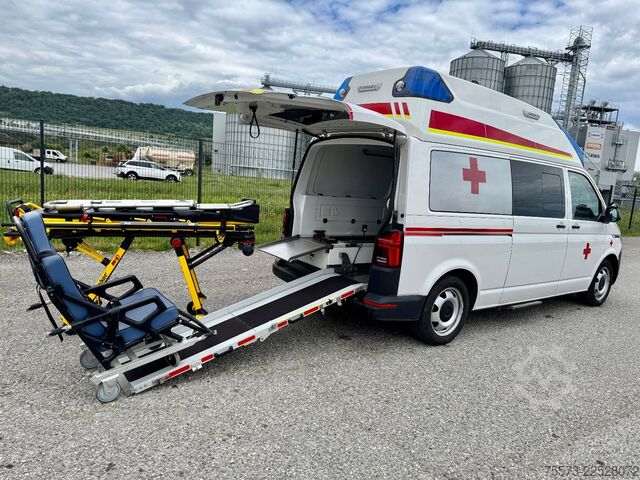 Feuerwehrfahrzeug VW VW T6.1, 4-Motion, mit Trage und Sessel