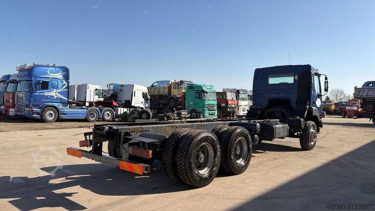 Chassis cab Renault Kerax 370 (LAMES / GRAND PONT / STEEL SUSP. / P...