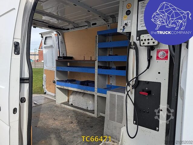 Lifting platform Renault Master 145.35 nacelle