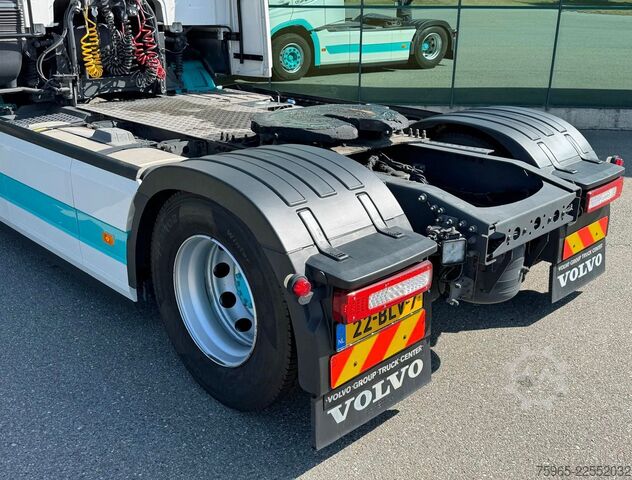 Standard SZM VOLVO FH 13.420 EURO 6 FULL SPOILER 2x TANKS ONLY 566.