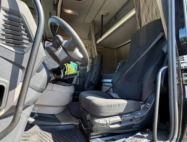 Kühlkoffer-LKW DAF XG 480 EURO 6E FAR 50 CC COMBI FLOWER WIDE CARRI