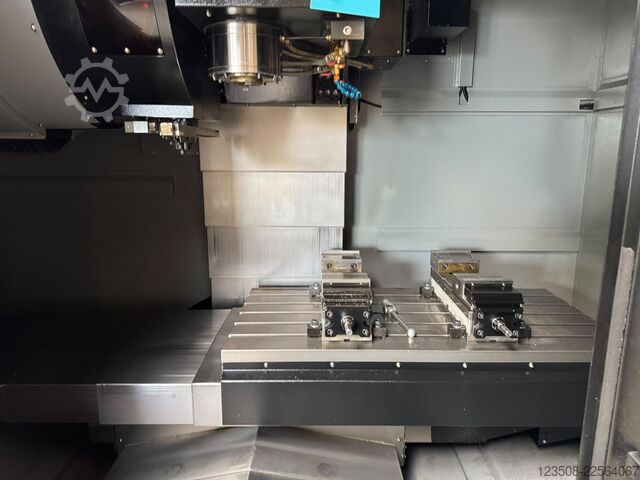 Vertical machining center HURCO VMX42i