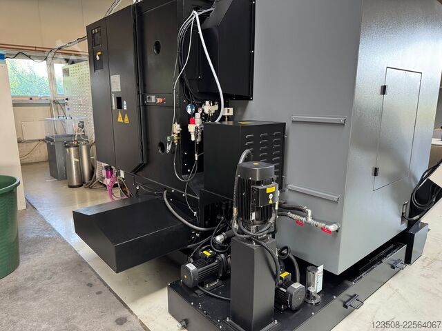 Vertical machining center HURCO VMX42i