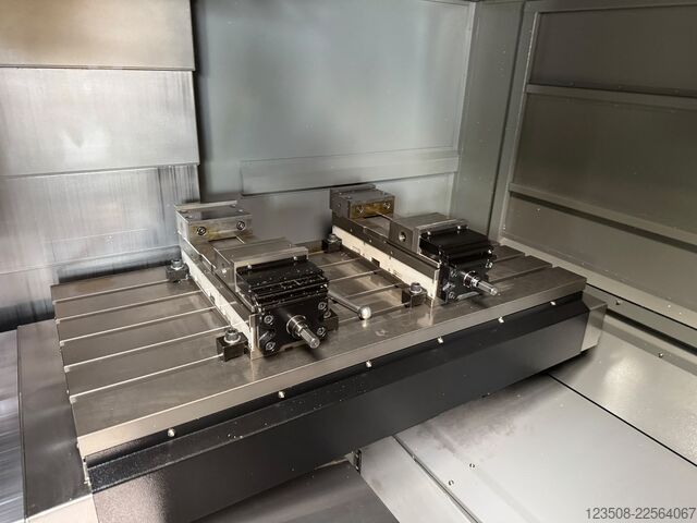 Vertical machining center HURCO VMX42i