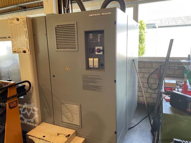 Vertical machining center Deckel Maho DMC 635 V