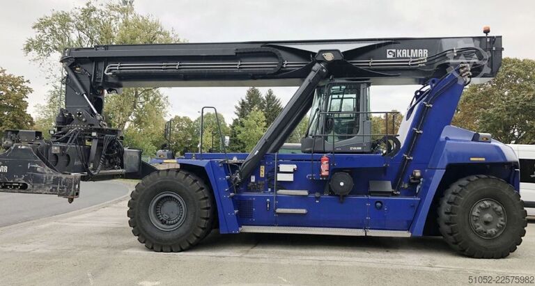 Full-container reach stacker Kalmar DRG450-60S5
