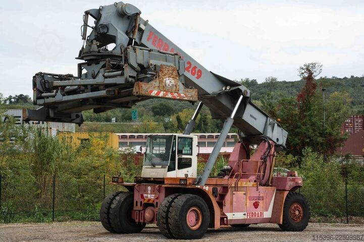 Vollcontainer Reachstacker CVS Ferrari F269.5