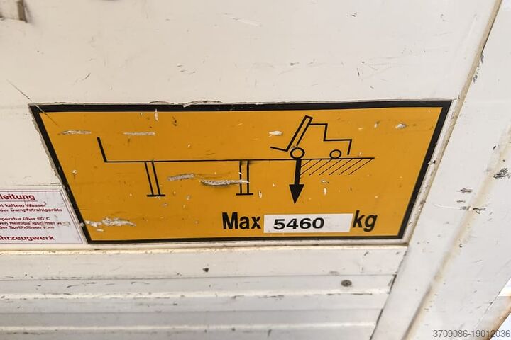 Swap body with box body Spier 8WK745