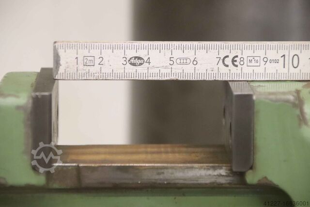 Surface grinding machine Blohm x 490 mm / y 200 mm / z 220 mm