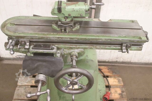 Surface grinding machine Blohm x 490 mm / y 200 mm / z 220 mm