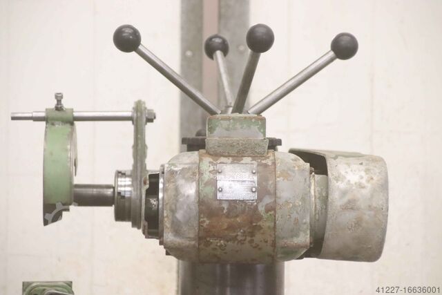 Surface grinding machine Blohm x 490 mm / y 200 mm / z 220 mm