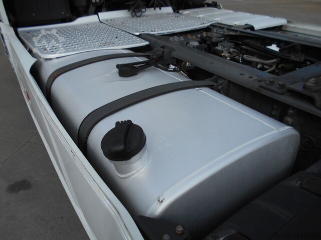 Standard tractor unit DAF XF 510