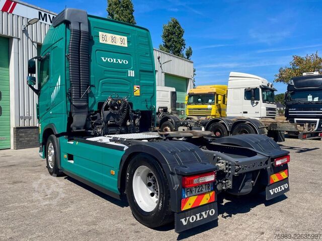 Standard tractor Volvo FH 500 vin YV2RT40A6LB309260   2 tanks, P - Coo...