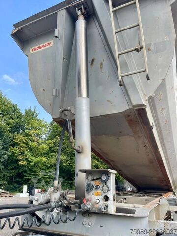 Kipper Fruehauf STEEL CHASSIS,  DUMPER!   Full spring!  TOP con...