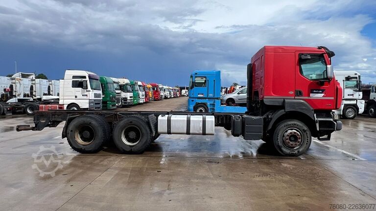 Fahrgestell mit Fahrerhaus Renault Kerax 450 DXI (BOITE MANUELLE / LAMES / GRAND P...