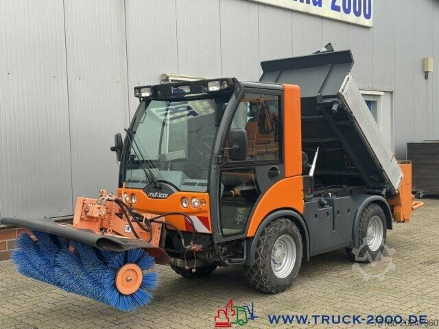 Road sweeper Multicar Tremo X56 Winterdienst Streuer + Besen NUR9769KM