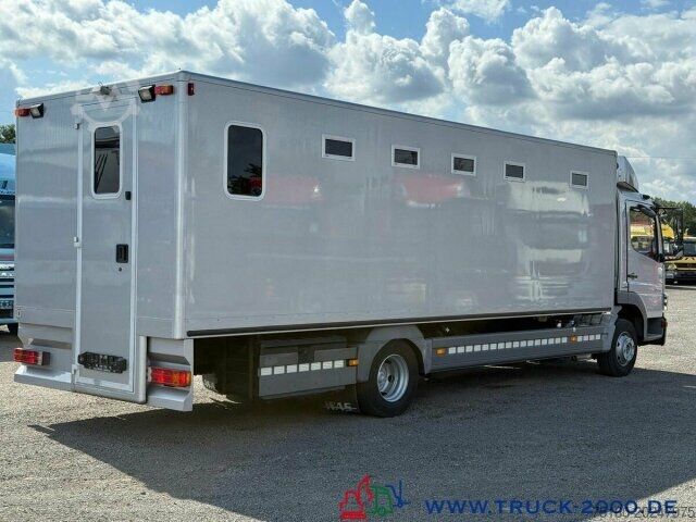 LKW mit Kofferaufbau Mercedes-Benz Atego 1224 Basis Wohnmobil Büro Eventfahrzeug