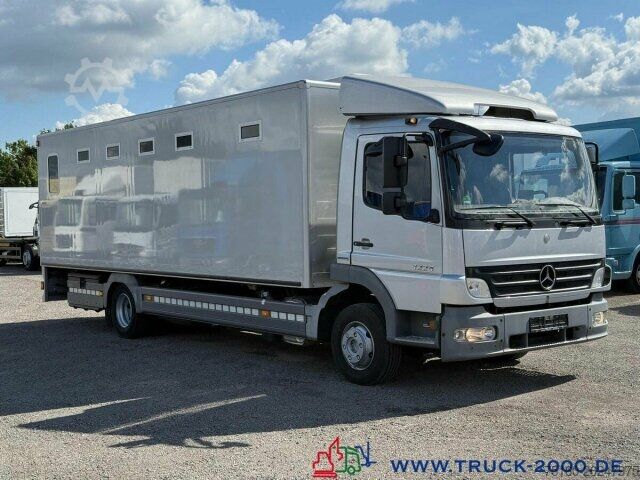 LKW mit Kofferaufbau Mercedes-Benz Atego 1224 Basis Wohnmobil Büro Eventfahrzeug