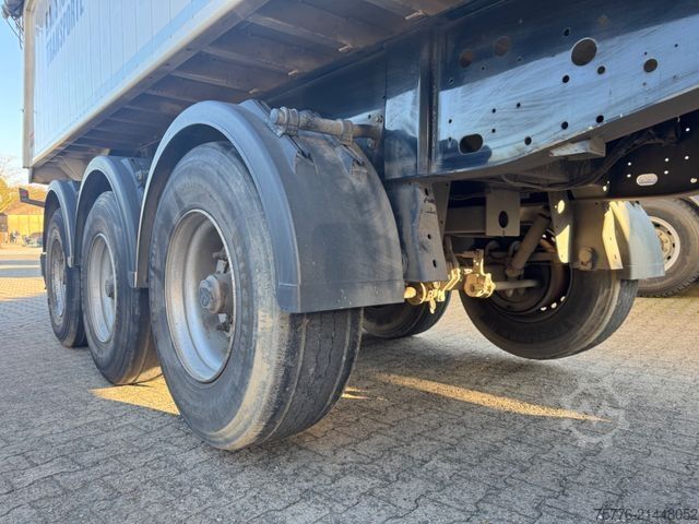 Tipper semitrailer LANGENDORF SKA 24/30  ALU Mulden Kipper  26m³  Liftachse