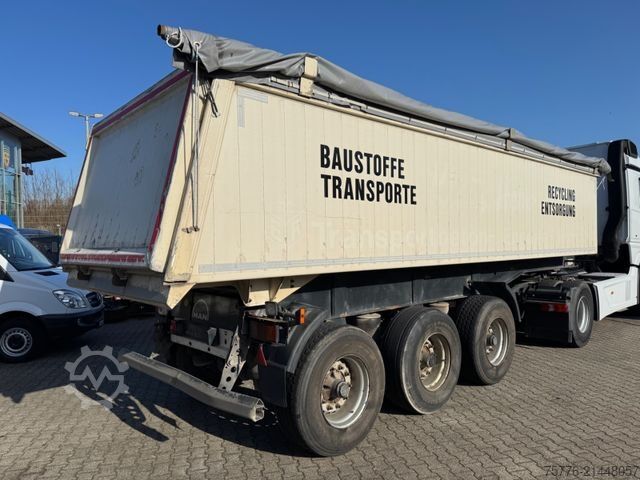 Tipper semitrailer LANGENDORF SKA 24/31  ALU Mulden Kipper  26m³  Liftachse