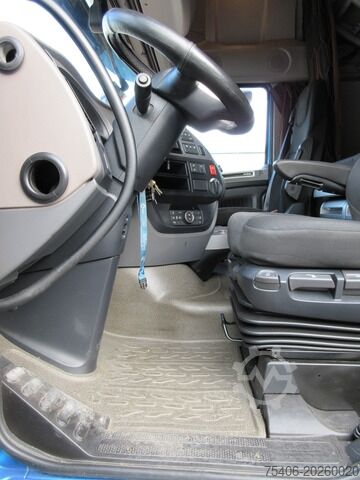 Standard tractor unit daf XF530 Edition 4x2 SZM Intarder Standklima