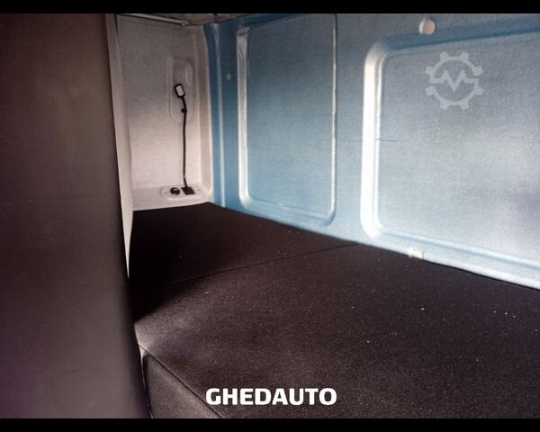 Standard tractor unit IVECO AT260S40Y/PS -MOTRICE -  CISTERNA MERCI COMMESTIBILI