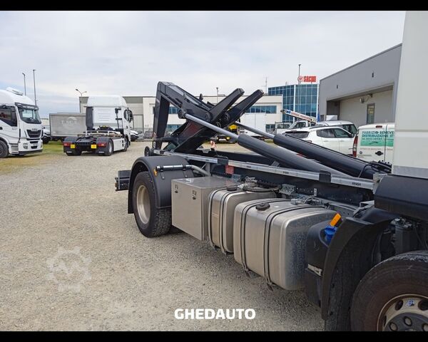 Standard tractor unit IVECO AD190S31 - AD190S31 GHEDAUTO