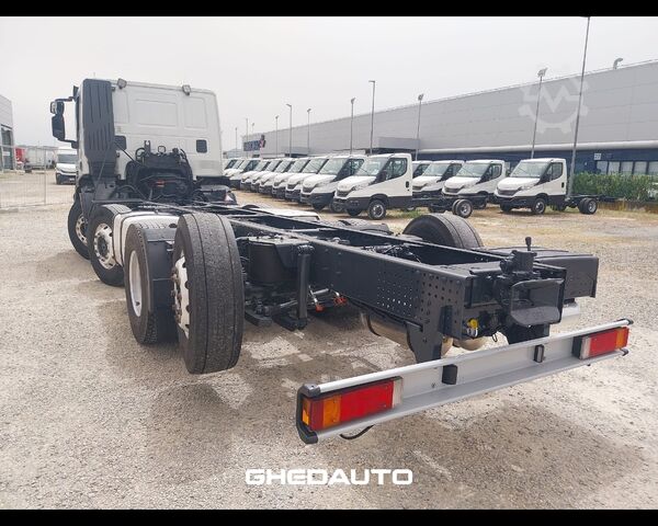 Standard tractor unit IVECO AD440S42 - 8X2 (2+2)AUSTERAS