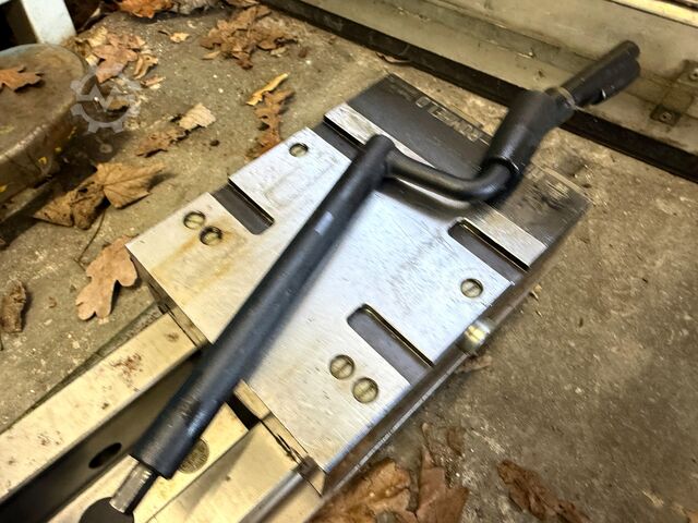 Machine vice HILMA RÖHMHELD F 125