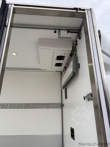 Refrigerator body van Renault Master T35