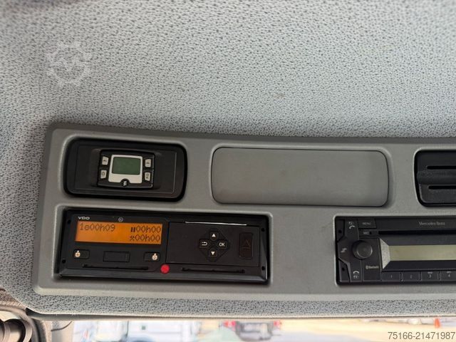 Box van MERCEDES-BENZ ATEGO 824 L Koffer 6,1 m LBW 1.5 to.*KLIMA+AHK