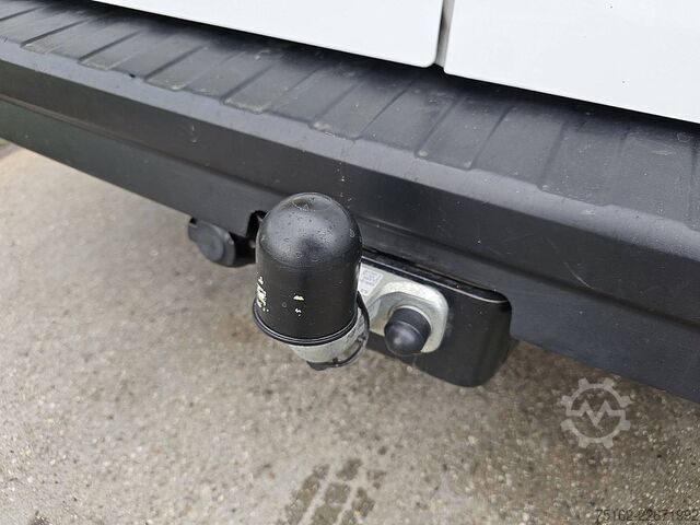 High-roof van RENAULT TRAFIC 2.0 DCI ac dc 6-pers EURO6
