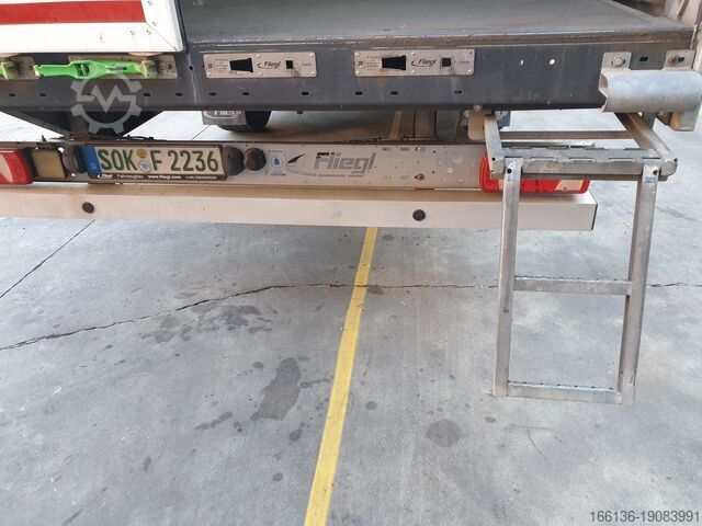 Curtainsider Semi-Trailer with Coil Well FLIEGL SDS 390 Gardine Standard Ultralight Coil