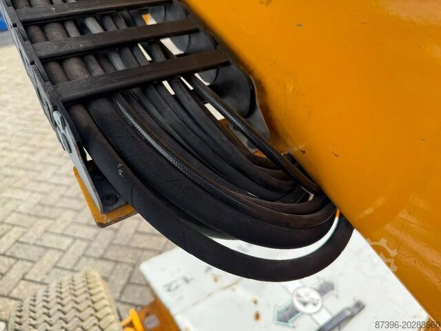 Gelenkteleskoparbeitsbühne Niftylift HR12NE Hoogwerker Knikarmhoogwerker