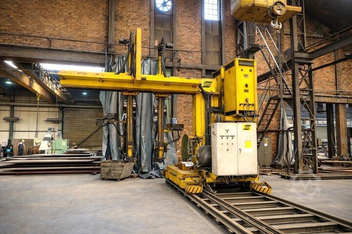 Drehvorrichtungen - Positionierer - Schweißständer & -spanntische Esab welding crane for composite beams