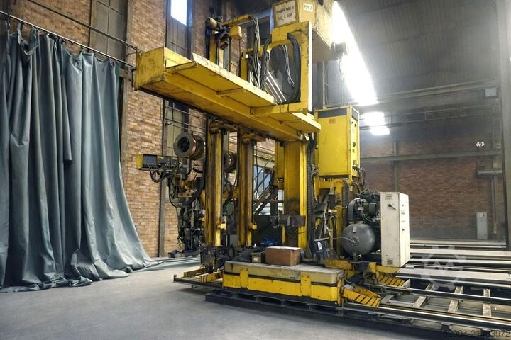 Drehvorrichtungen - Positionierer - Schweißständer & -spanntische Esab welding crane for composite beams