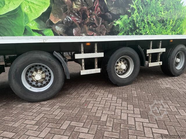 Kühl-/Tiefkühltransport Pacton 3 ass koeloplegger 2 Stuurasssen