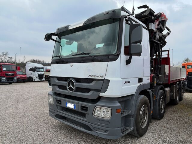 Truck mounted crane Mercedes-Benz Actros 3241