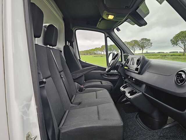 Suitcase MERCEDES-BENZ SPRINTER 315 Bakwagen Laadklep!