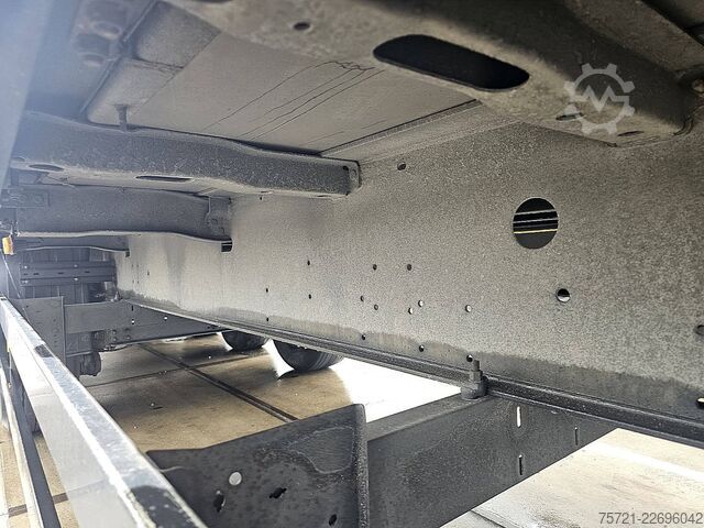 Schiebeplanen SCHMITZ SCS 24/L - 13.62EB NL TRAILER DISC