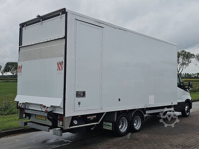 Koffer IVECO DAILY 40C18 ac automaat EURO6
