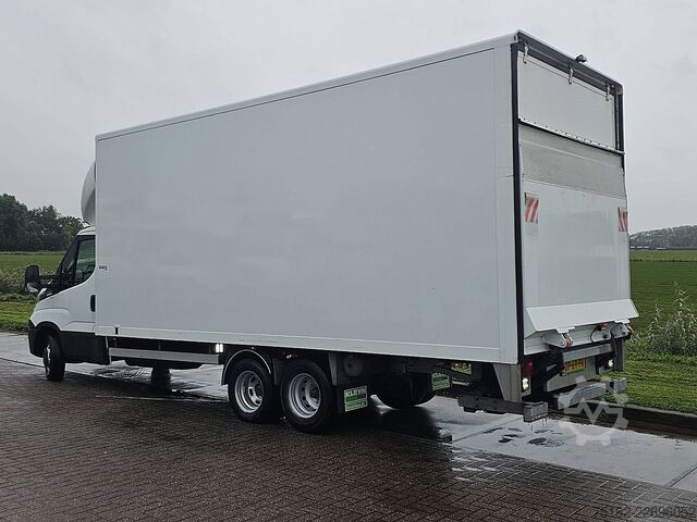 Koffer IVECO DAILY 40C18 ac automaat EURO6