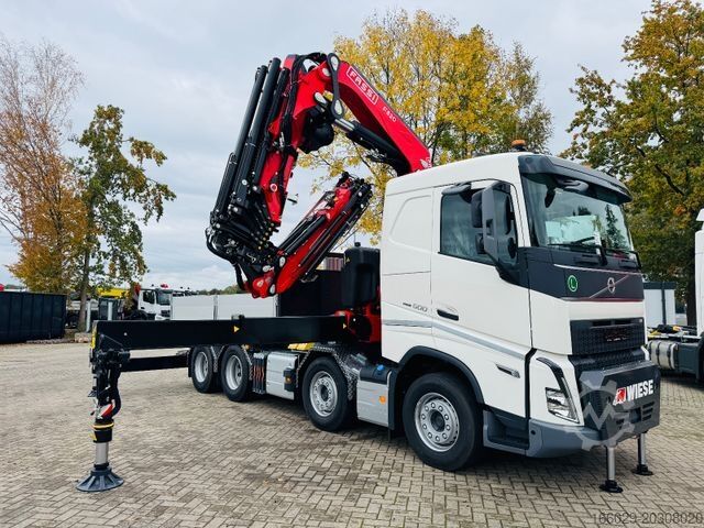 Autokran VOLVO FH 500 8x4 Kran F820 RA2.27 Jib & Winde Sofort
