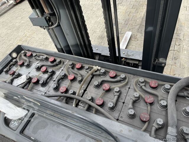 Schubmaststapler Linde R16-01