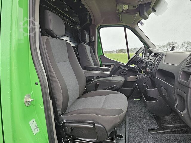 Hochdachkombi RENAULT MASTER 2.3 DCI 130 L2H2